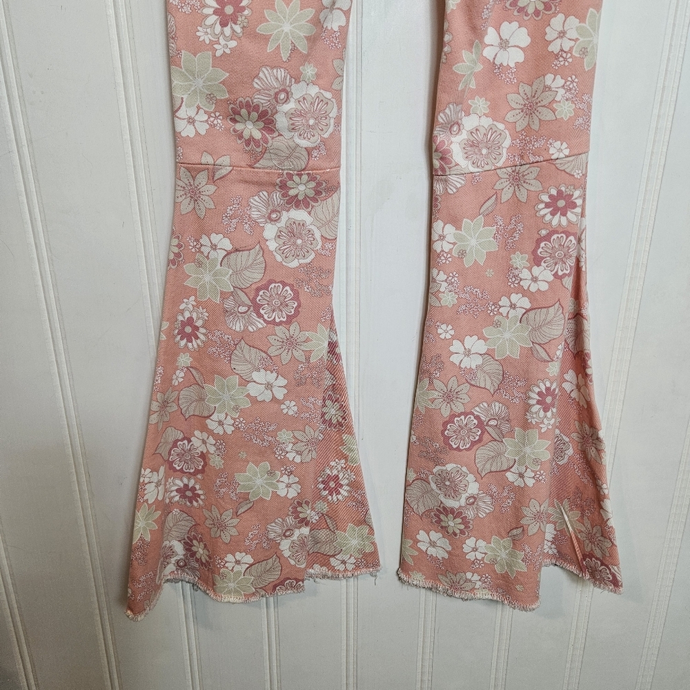 Altar’d State Feeling Groovy Floral Bell Bottom Pants Pink 70s Vibe XS NWT - Picture 7 of 14